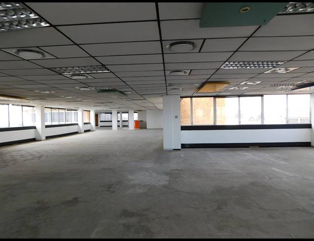984M² OFFICE TO LET IN FERNDALE